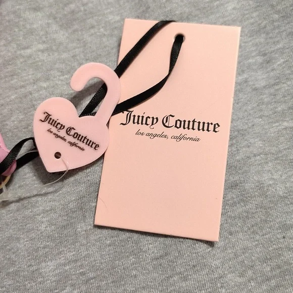 💗 NWT Juicy Couture Heart Coin Purse / Wristlet – Pink Logo Print - Picture 2 of 10